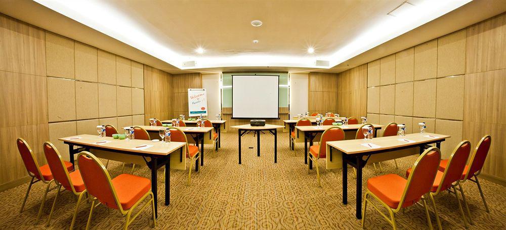Harris Hotel & Conventions Malang Exterior foto